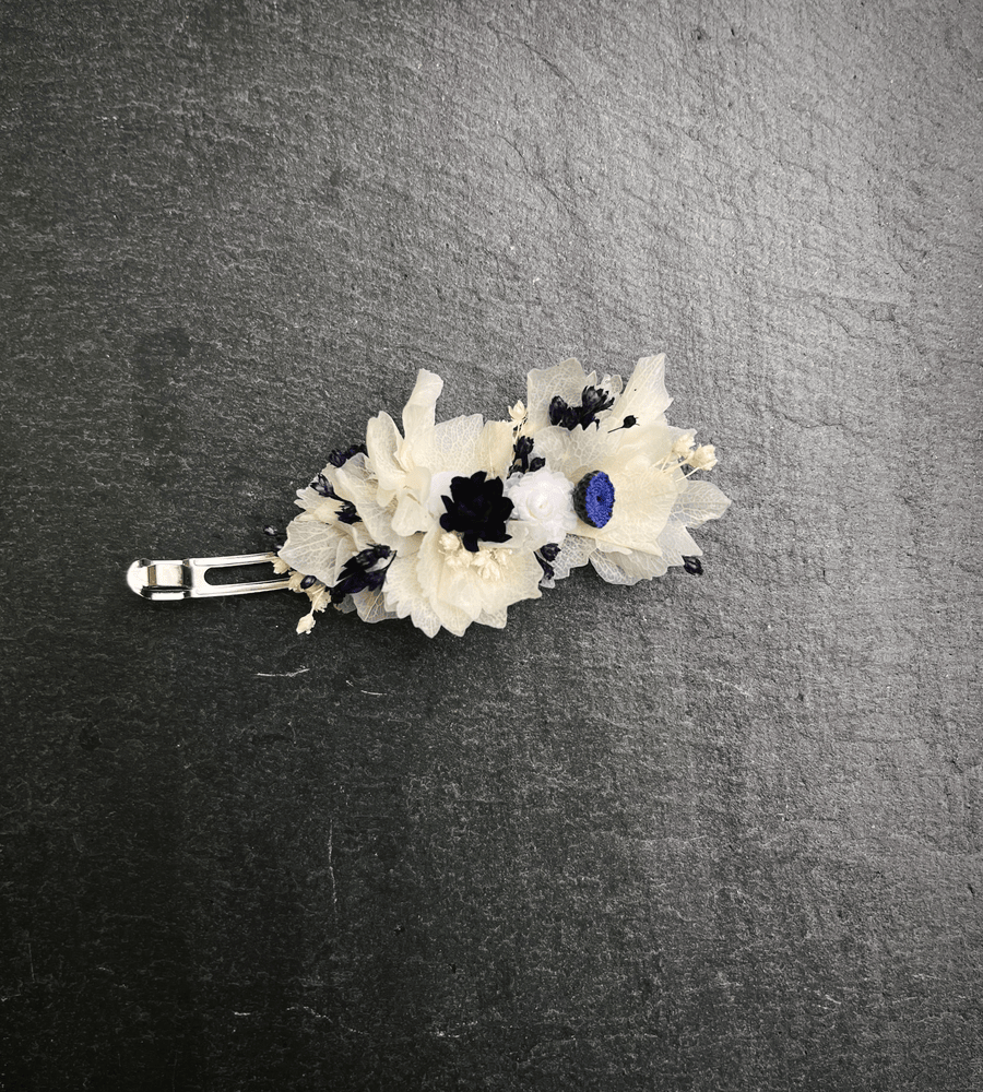 Barrette fleurs séchées bleue, blanche