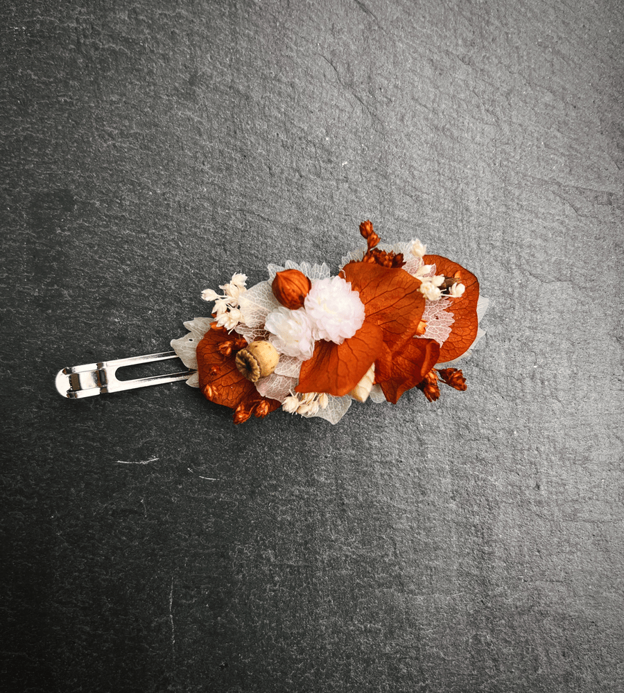 Barrette fleurs séchées blanche et terracotta